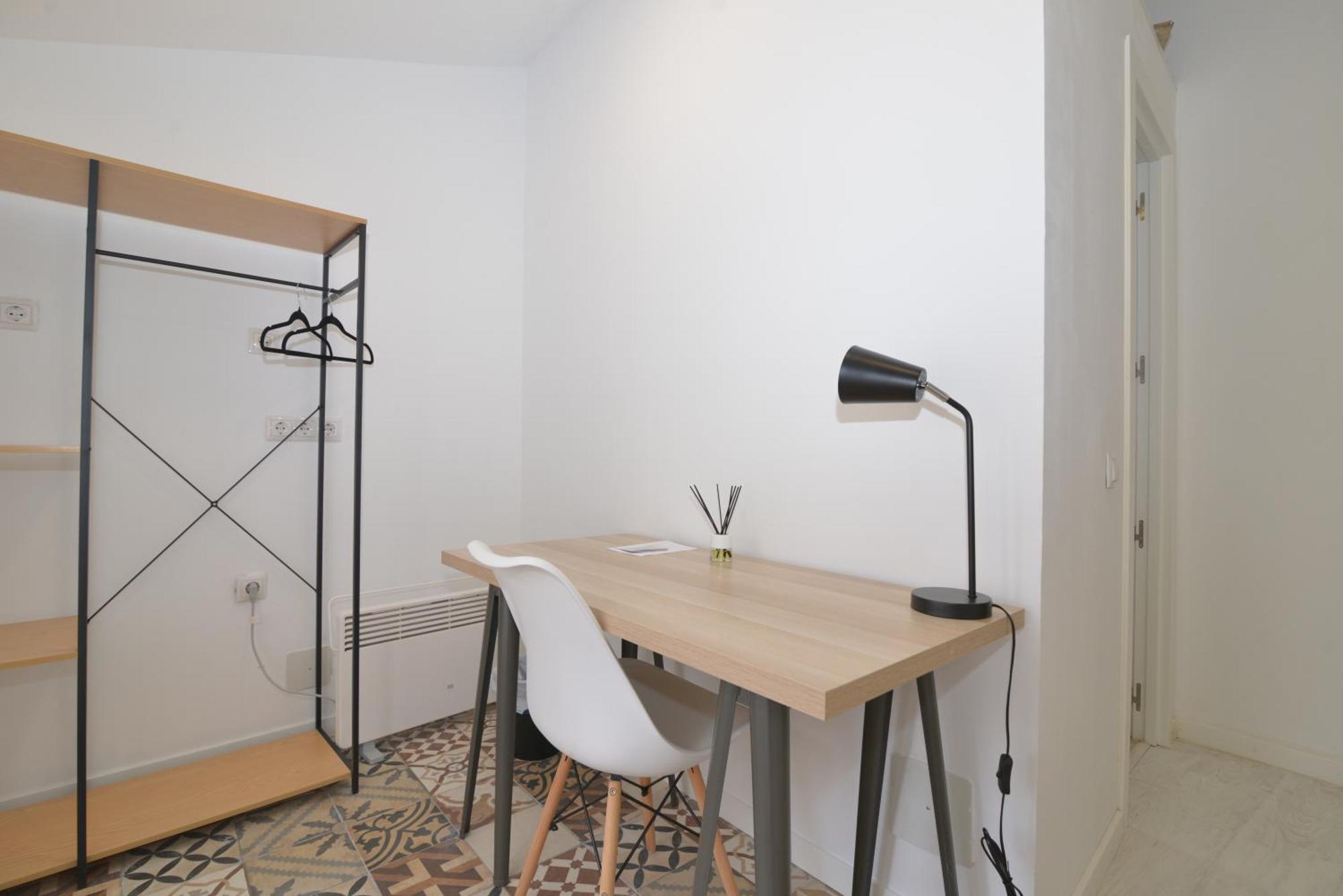 El Apartamento De San Cisneros By Just-Room Santander Bagian luar foto