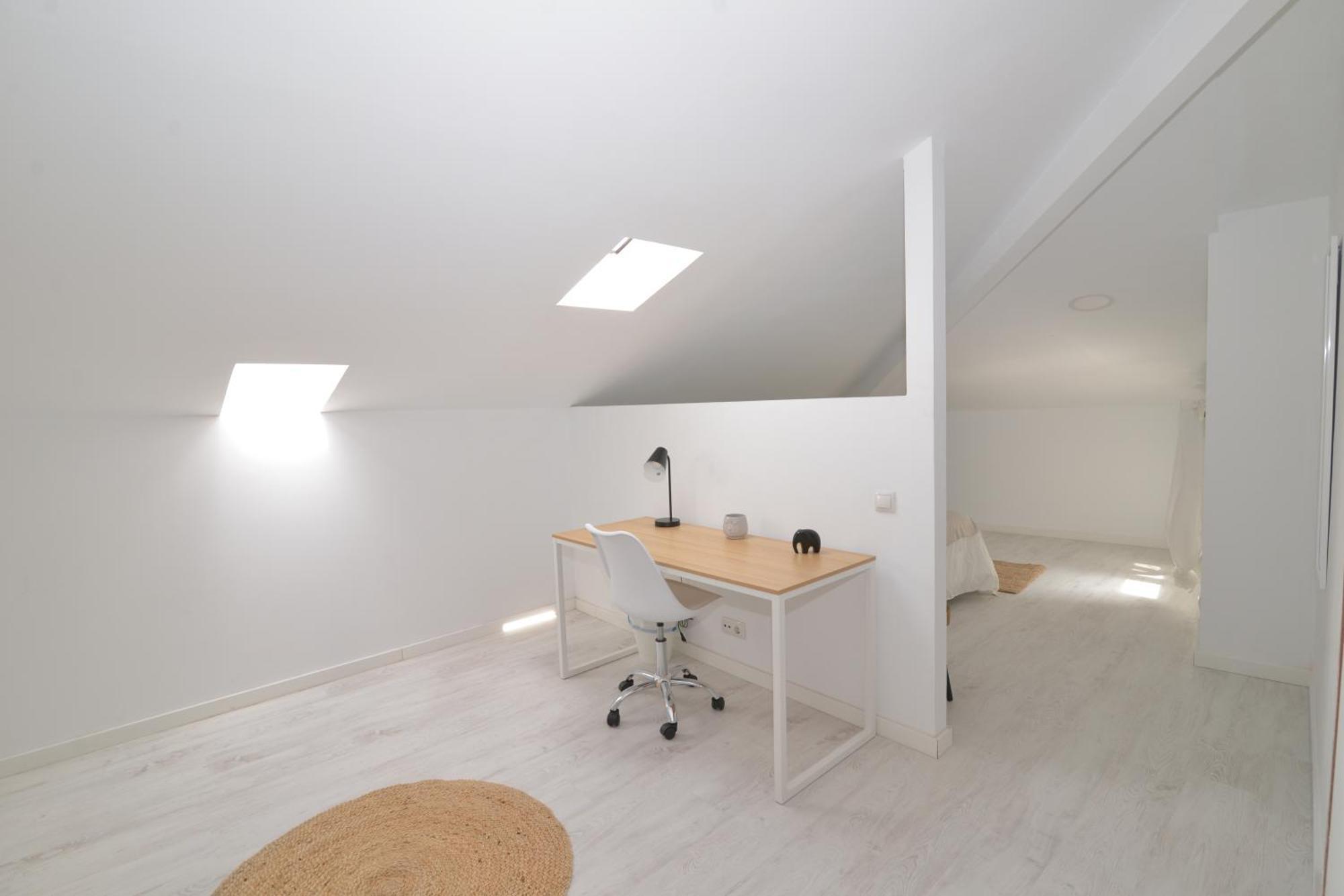 El Apartamento De San Cisneros By Just-Room Santander Bagian luar foto