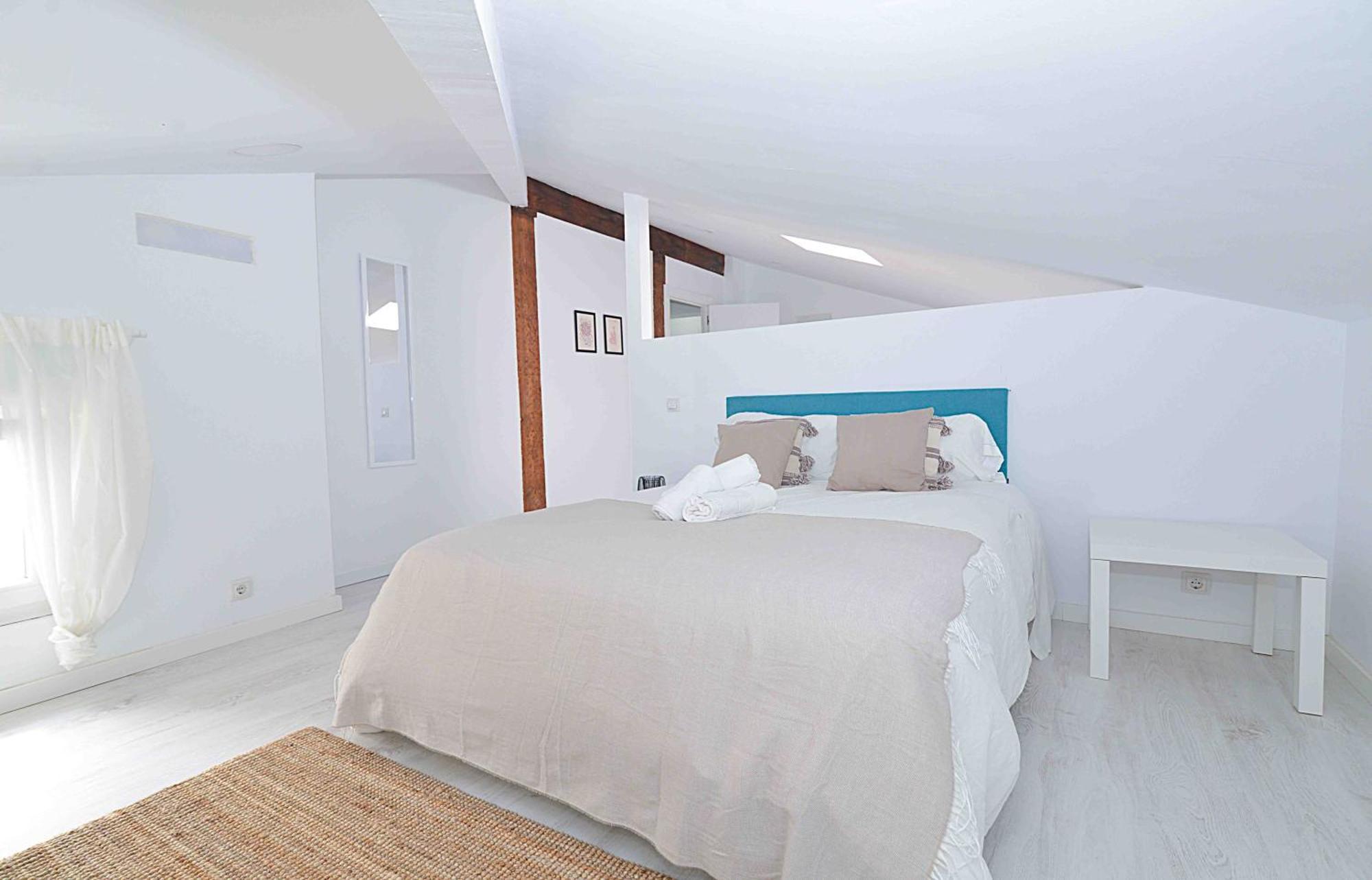El Apartamento De San Cisneros By Just-Room Santander Bagian luar foto
