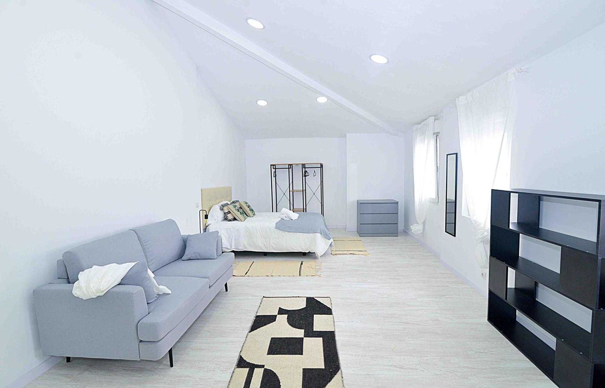 El Apartamento De San Cisneros By Just-Room Santander Bagian luar foto