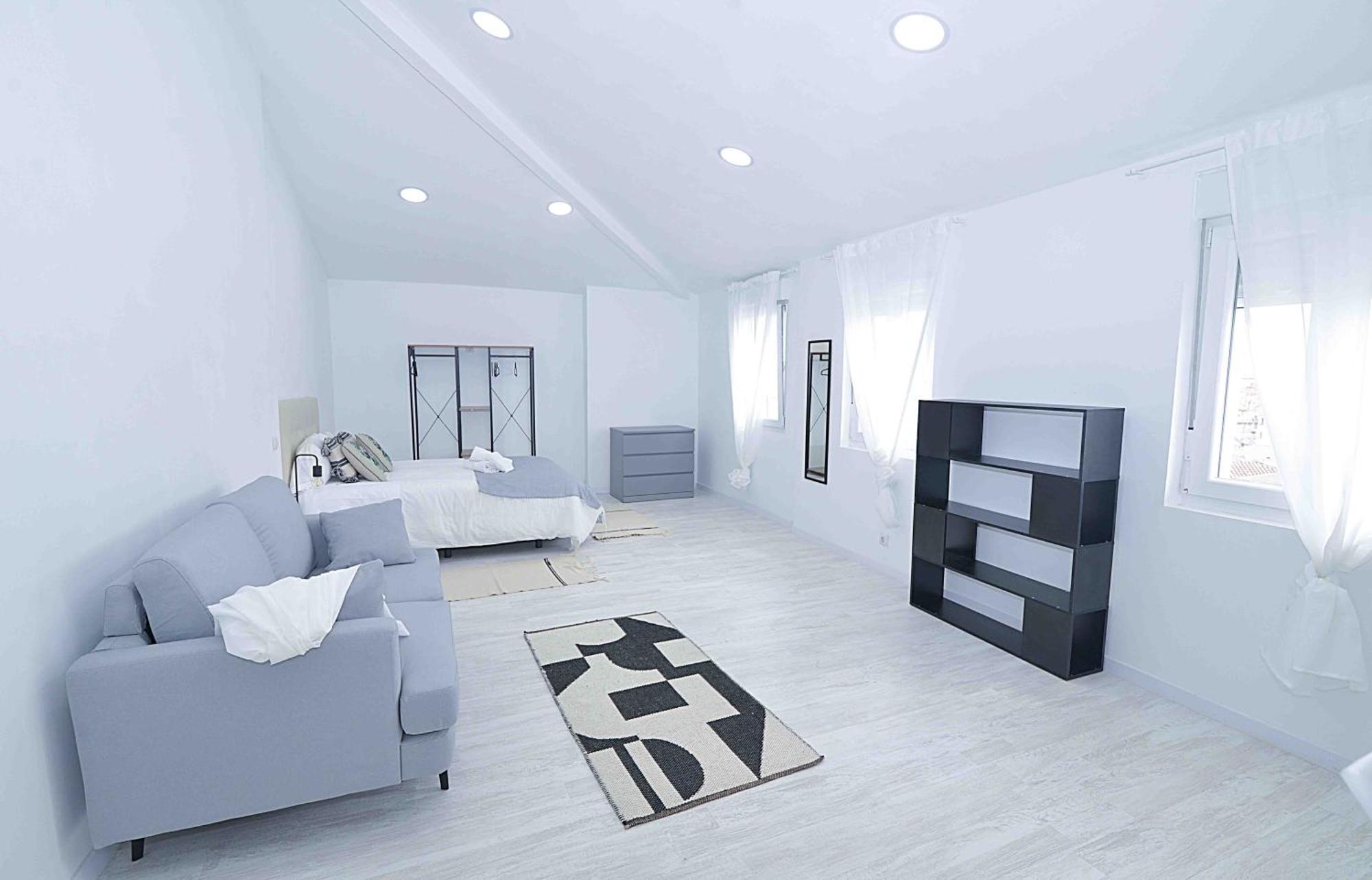 El Apartamento De San Cisneros By Just-Room Santander Bagian luar foto